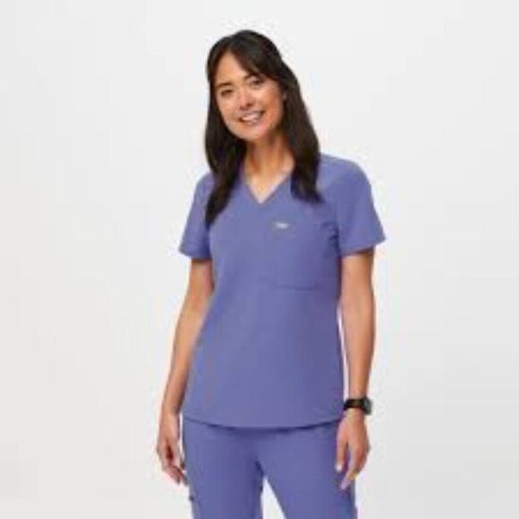 FIGS RED SCRUBS SIZE XL - Picture 1 of 5